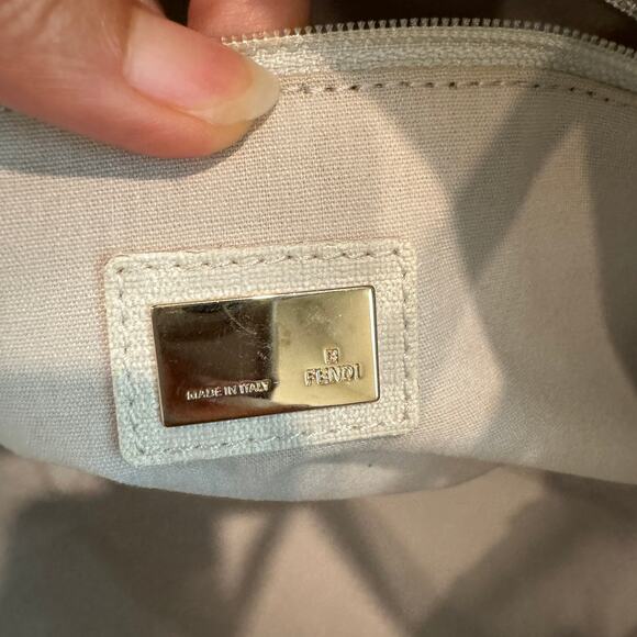 Fendi Spalmati FF Emboroidered Floral Medium Bag White - Picture 10 of 13